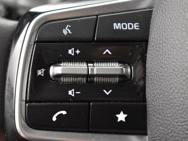 Certified 2024 Kia Carnival LX image 27