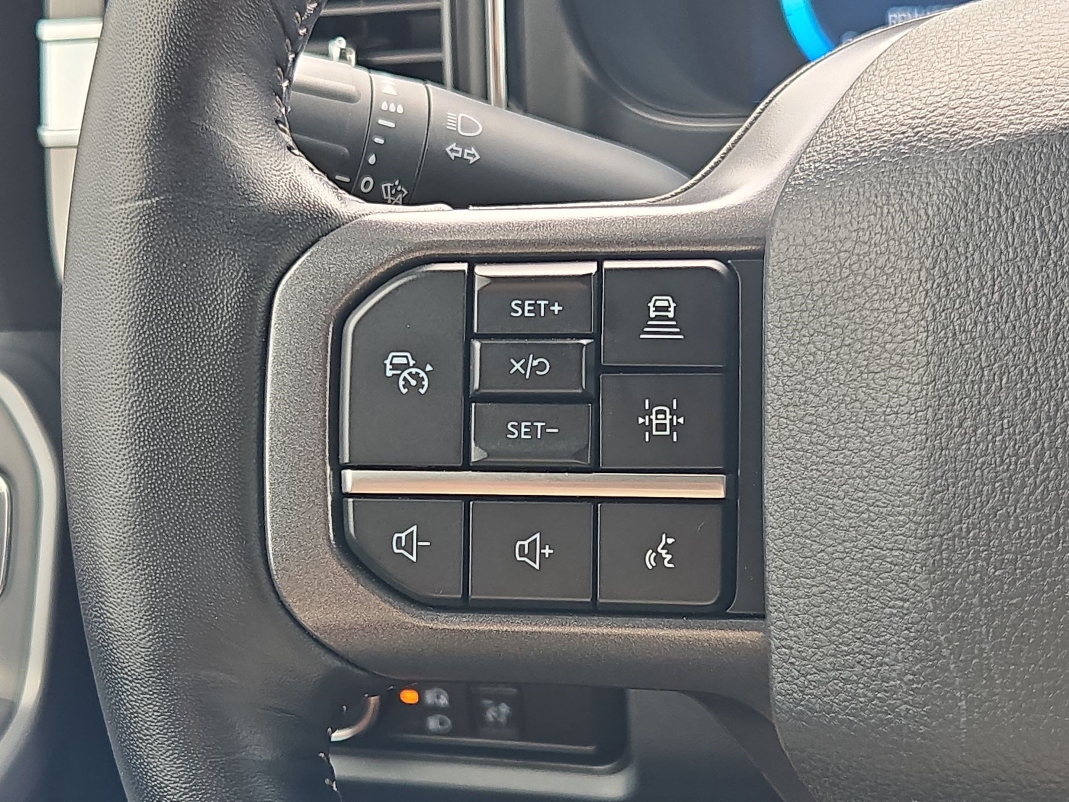 Used 2024 Ford F250 Lariat w/ Lariat Ultimate Package AWD/4WD image 18