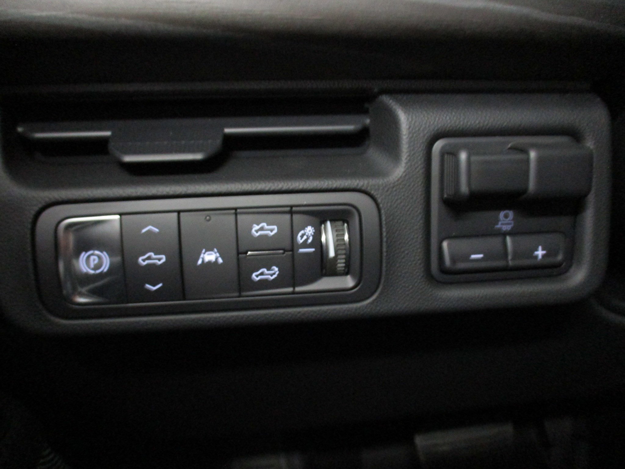 New 2025 GMC Sierra EV Denali image 23