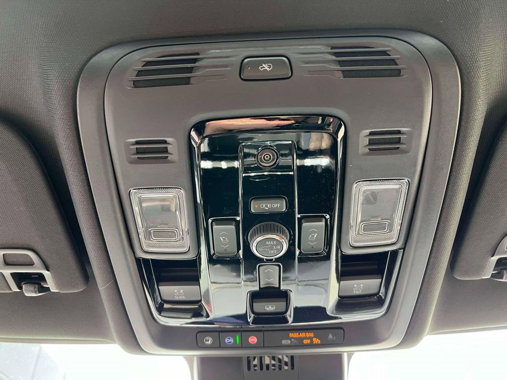New 2026 GMC Yukon Denali Ultimate AWD/4WD image 33