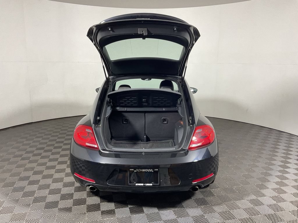 Used 2013 Volkswagen Beetle Turbo FWD image 14