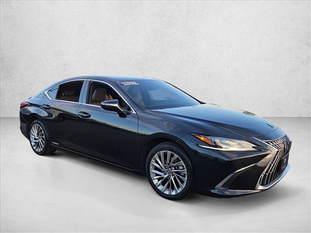 Used 2022 Lexus ES 300h w/ Accessory Package FWD image 3