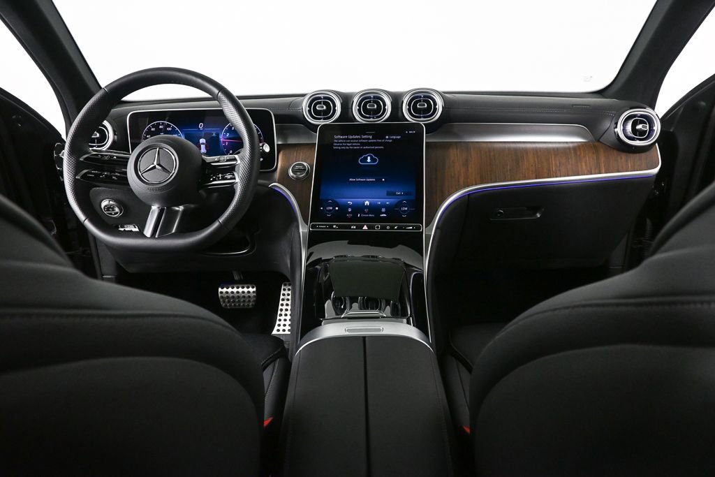 Certified 2025 Mercedes-Benz GLC 300 4MATIC image 16