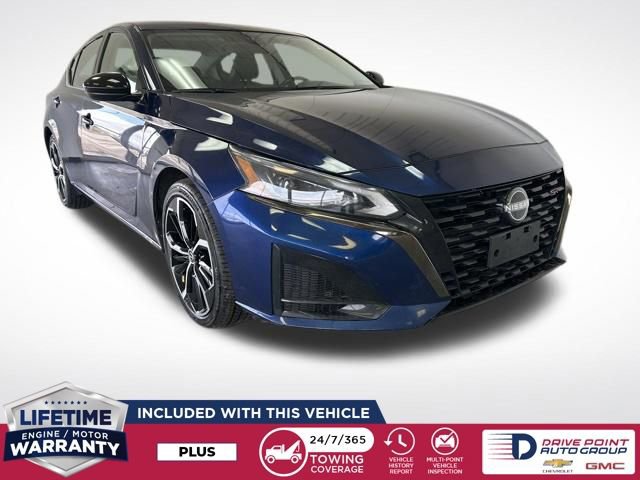 Used 2023 Nissan Altima 2.5 SR image 1