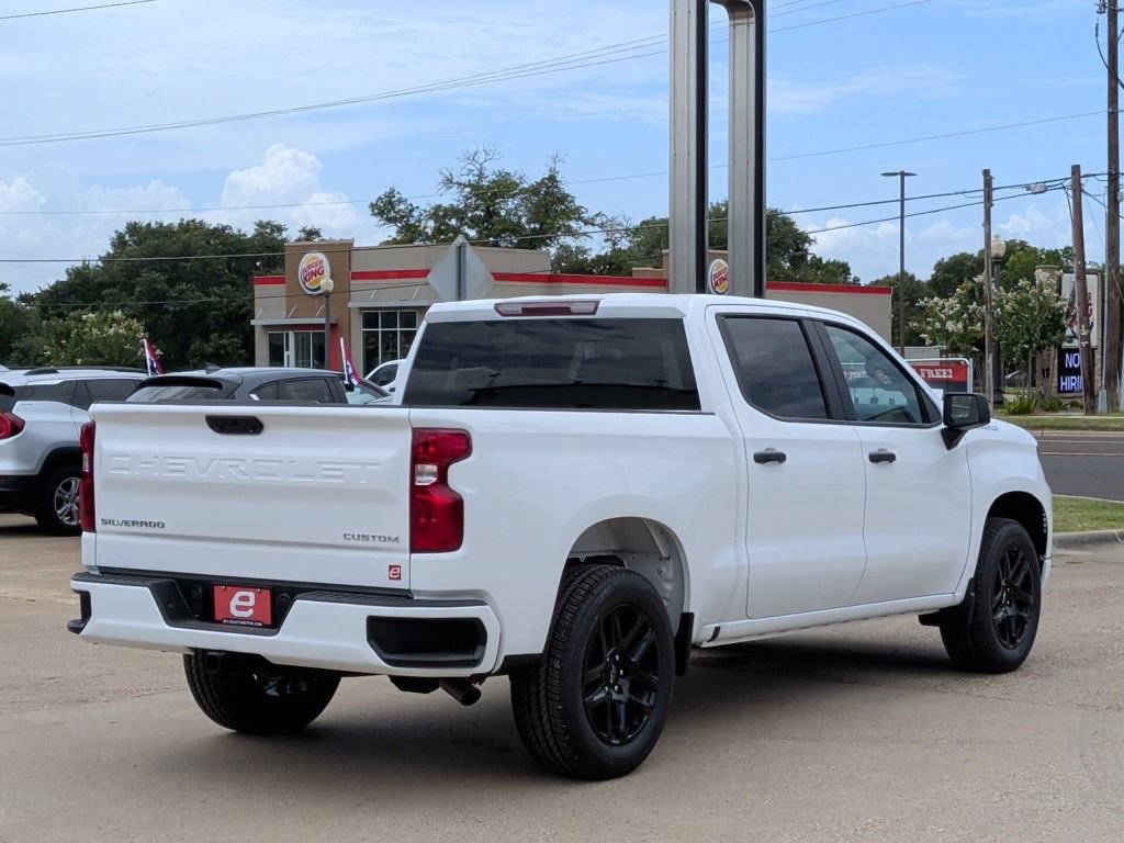 New 2026 Chevrolet Silverado 1500 Custom w/ LPO, Dark Essentials Package RWD image 8