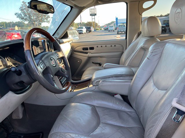 Used 2004 Cadillac Escalade EXT AWD/4WD image 7