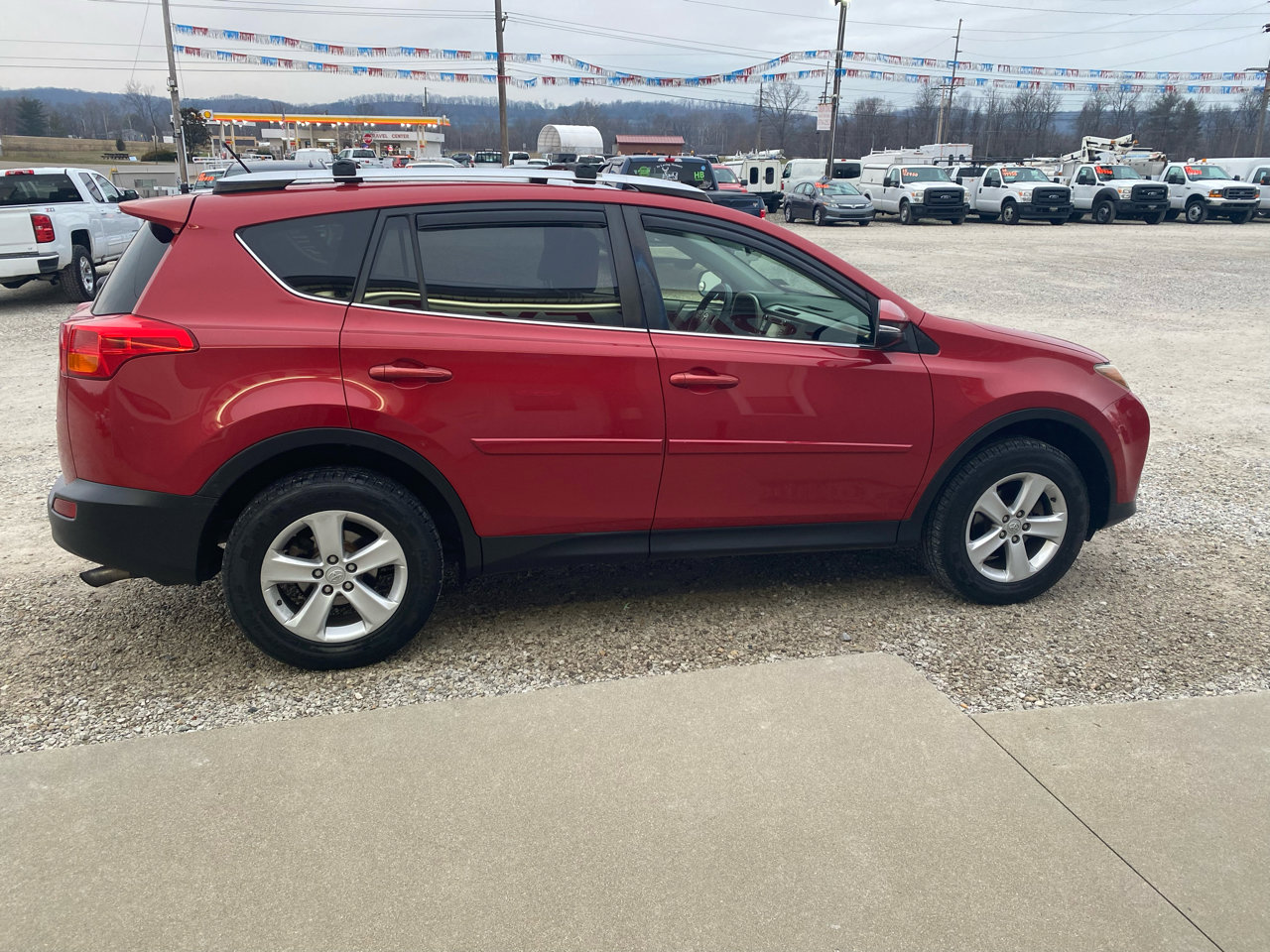 Used 2013 Toyota RAV4 XLE image 2