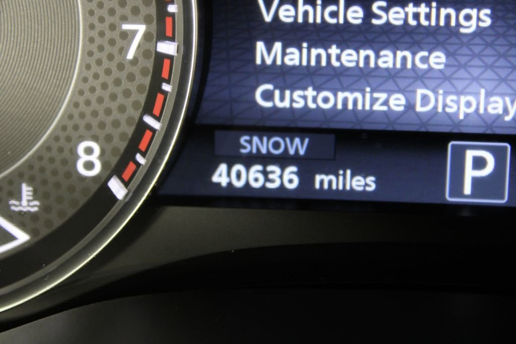 Certified 2022 Nissan Armada Platinum w/ Captain's Chairs Package image 31