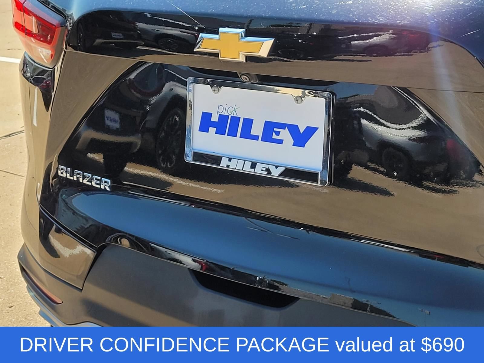 Used 2023 Chevrolet Blazer LT w/ Convenience Package FWD image 4