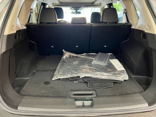 Used 2021 Nissan Rogue SL image 25