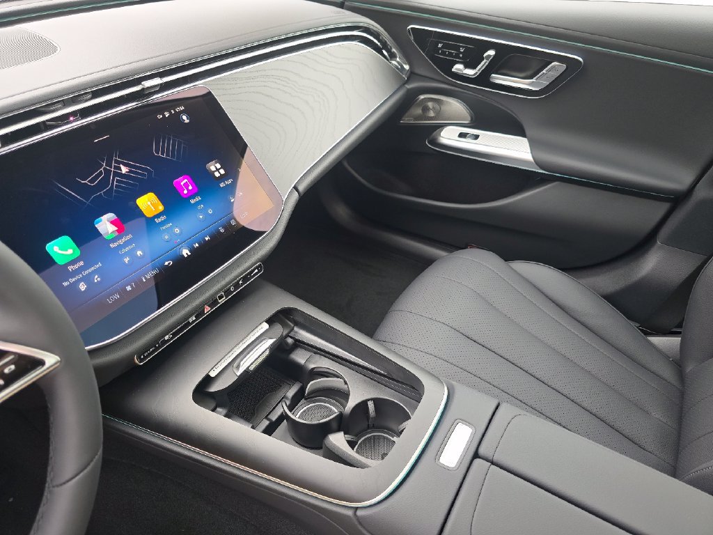 New 2027 Mercedes-Benz E 350 4MATIC Sedan image 31
