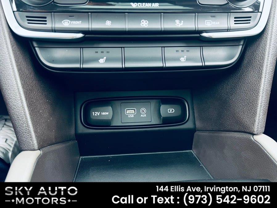 Used 2019 Hyundai Santa Fe Limited AWD/4WD image 20