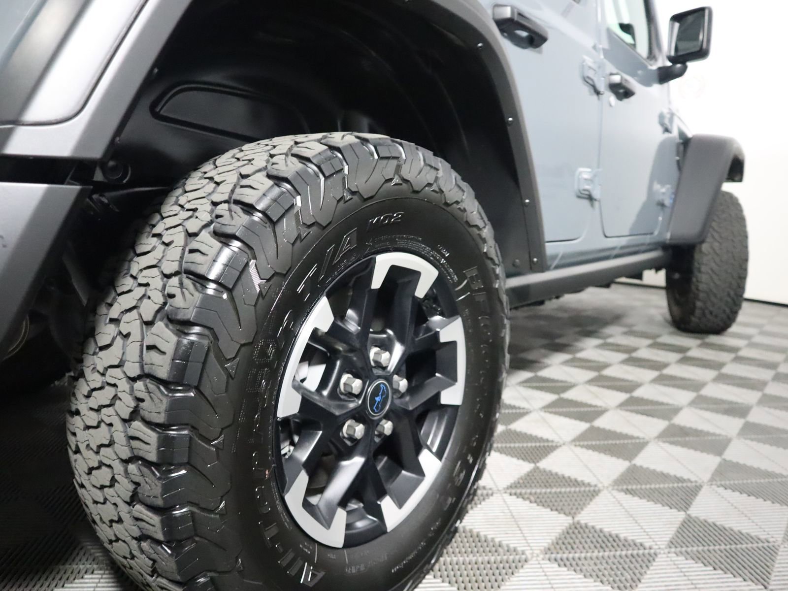 Used 2025 Jeep Wrangler Unlimited Rubicon 4xe image 8