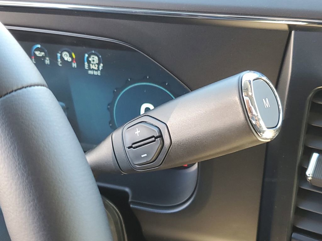 New 2026 Ford F350 Lariat w/ Black Appearance Package image 15