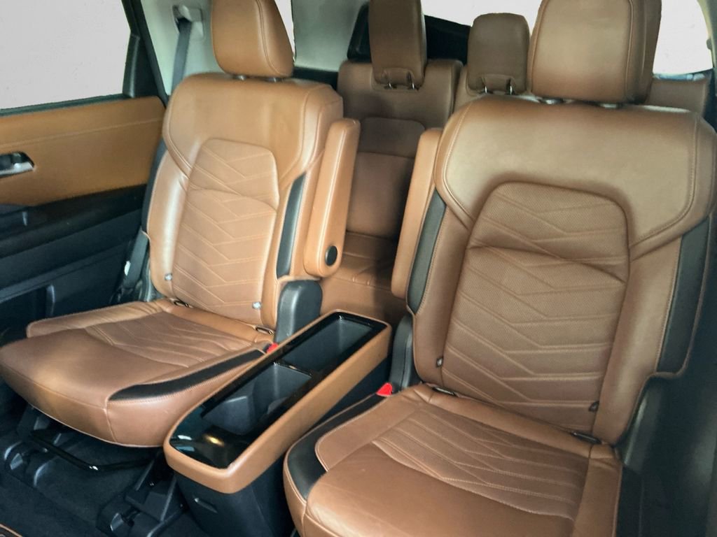 Used 2023 Nissan Pathfinder Platinum image 13