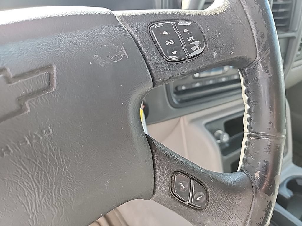 Used 2006 Chevrolet Suburban LT w/ Preferred Equipment Group AWD/4WD image 11