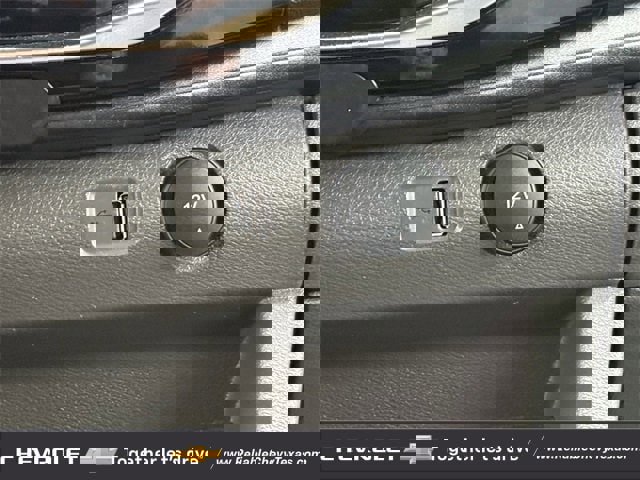 Used 2023 Ford Transit 350 XLT image 20