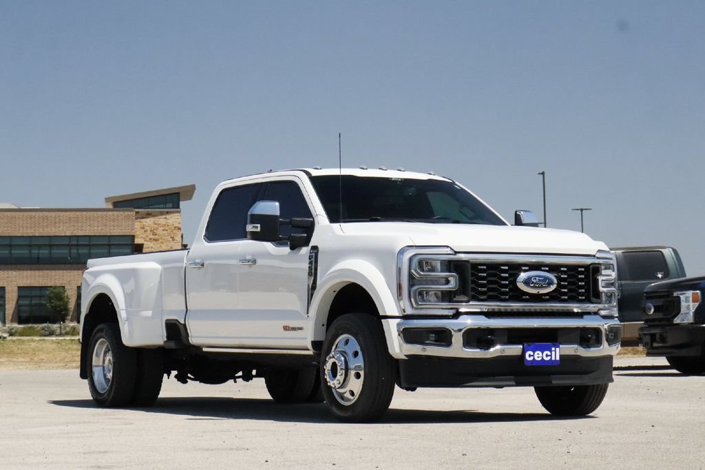 Used 2025 Ford F450 King Ranch w/ Chrome Package AWD/4WD image 26