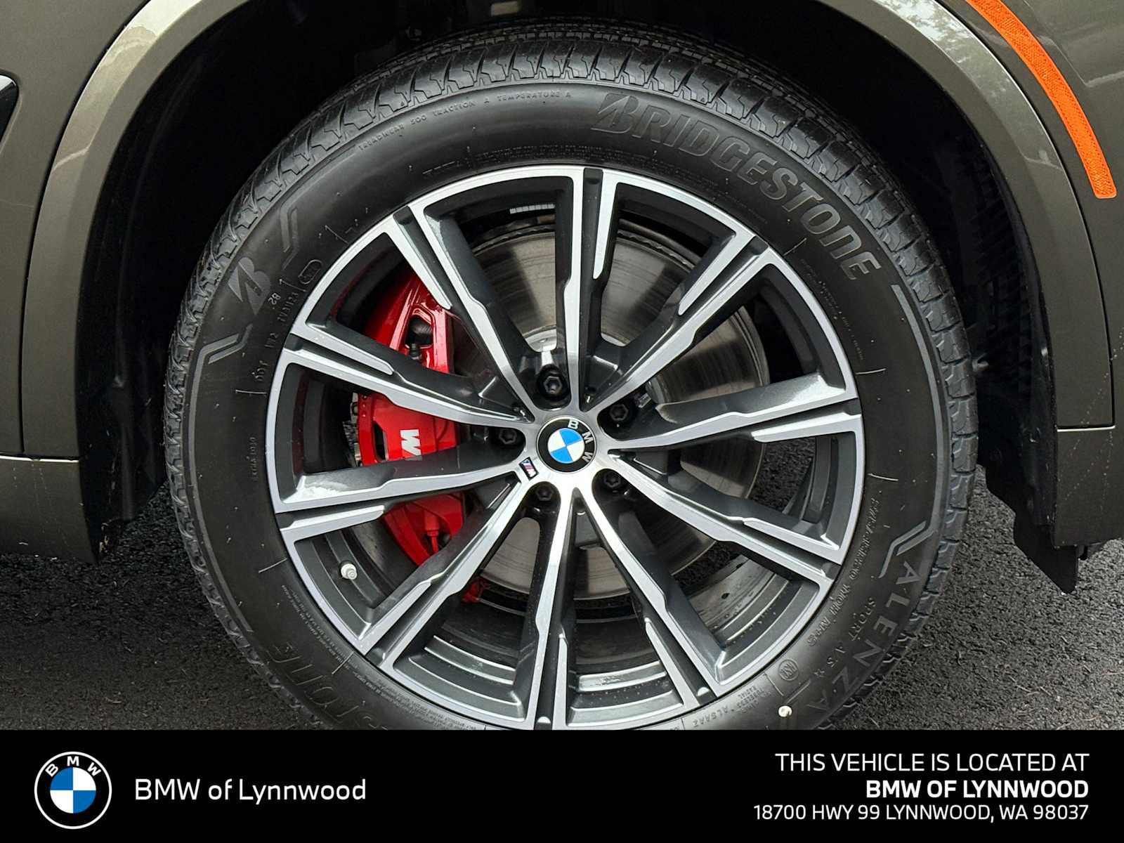 New 2026 BMW X5 xDrive40i w/ M Sport Package AWD/4WD image 9