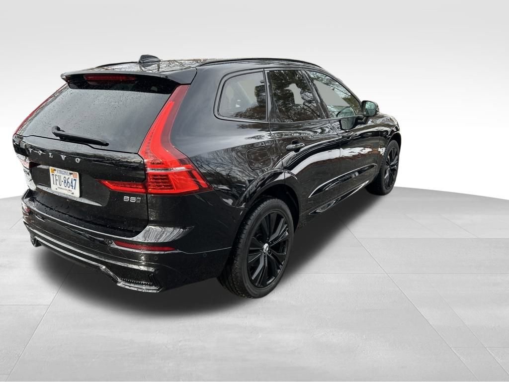 Used 2024 Volvo XC60 B5 Plus image 5