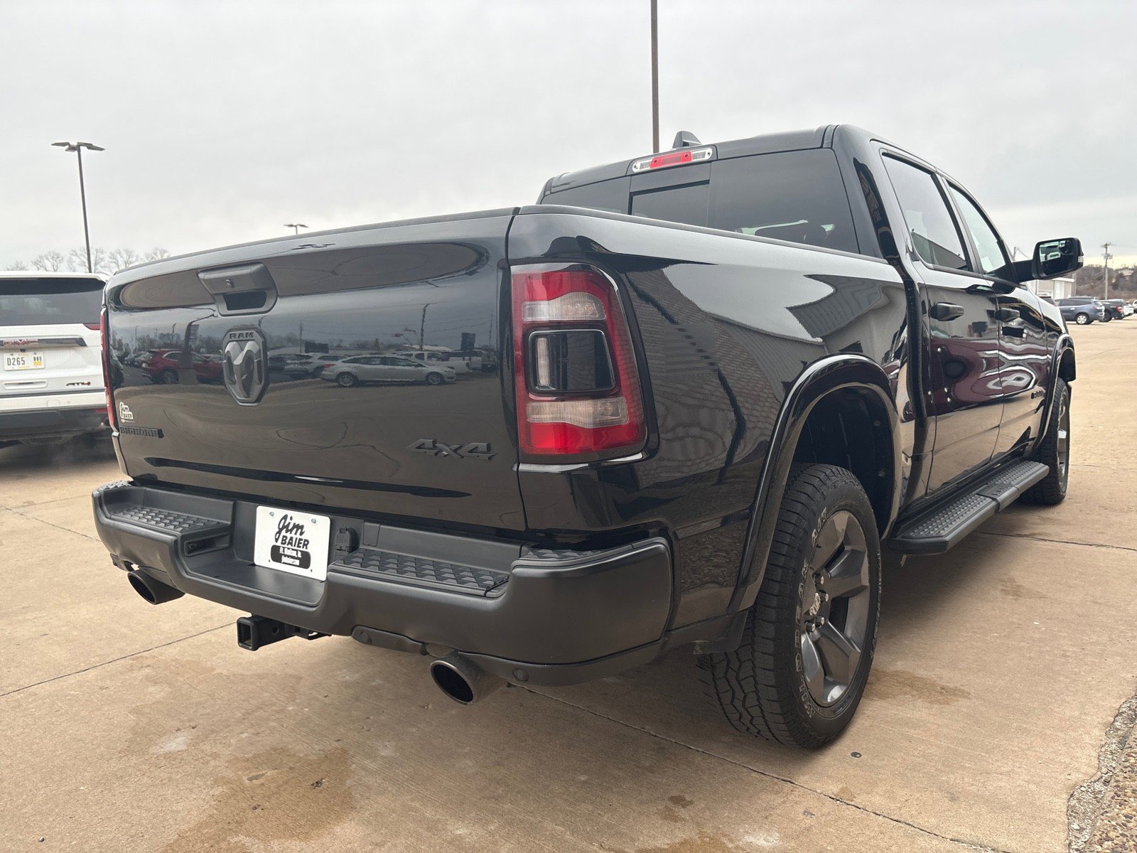 Used 2022 RAM 1500 Big Horn w/ Built-to-serve Edition image 9