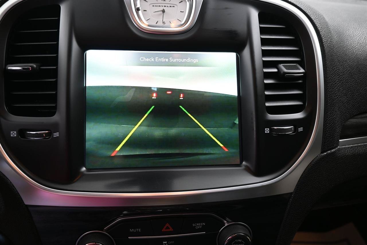 Used 2021 Chrysler 300 Touring w/ Sport Appearance Package RWD image 16