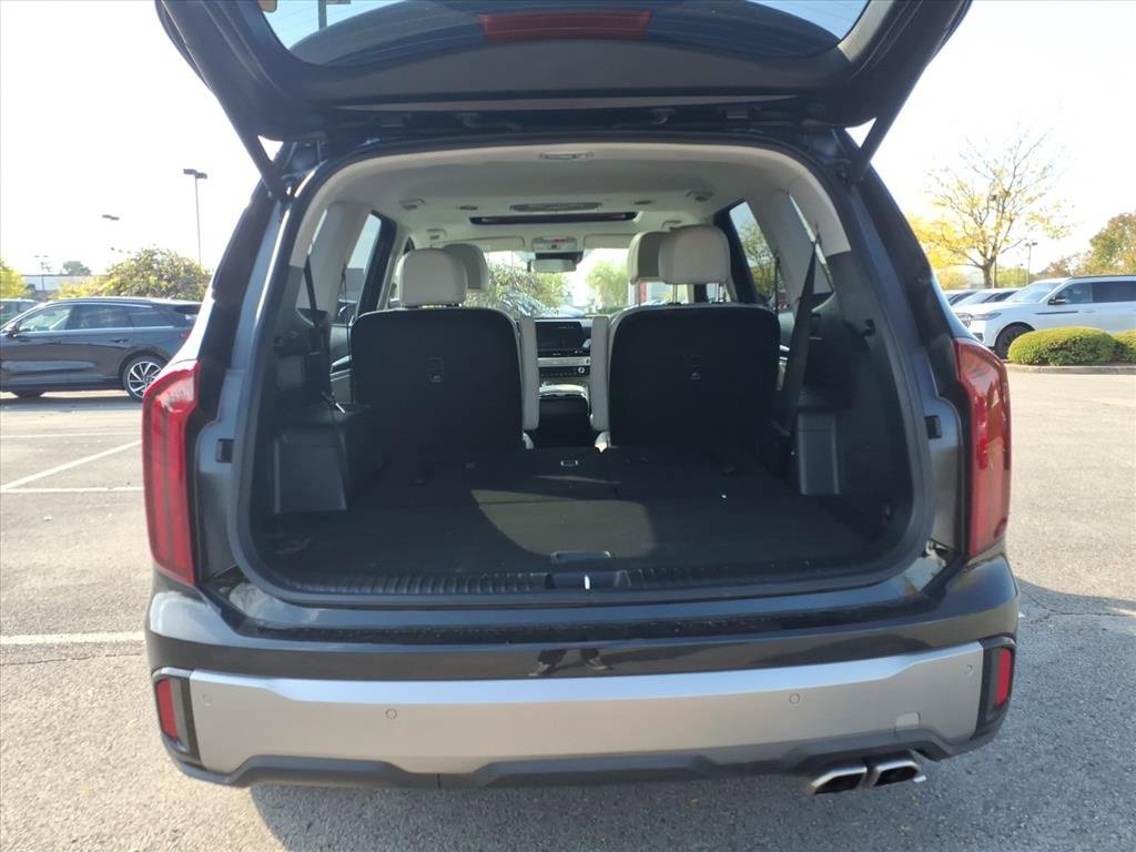 Used 2025 Kia Telluride S image 37
