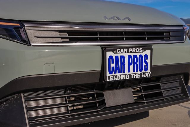 Used 2025 Kia K4 LXS image 13