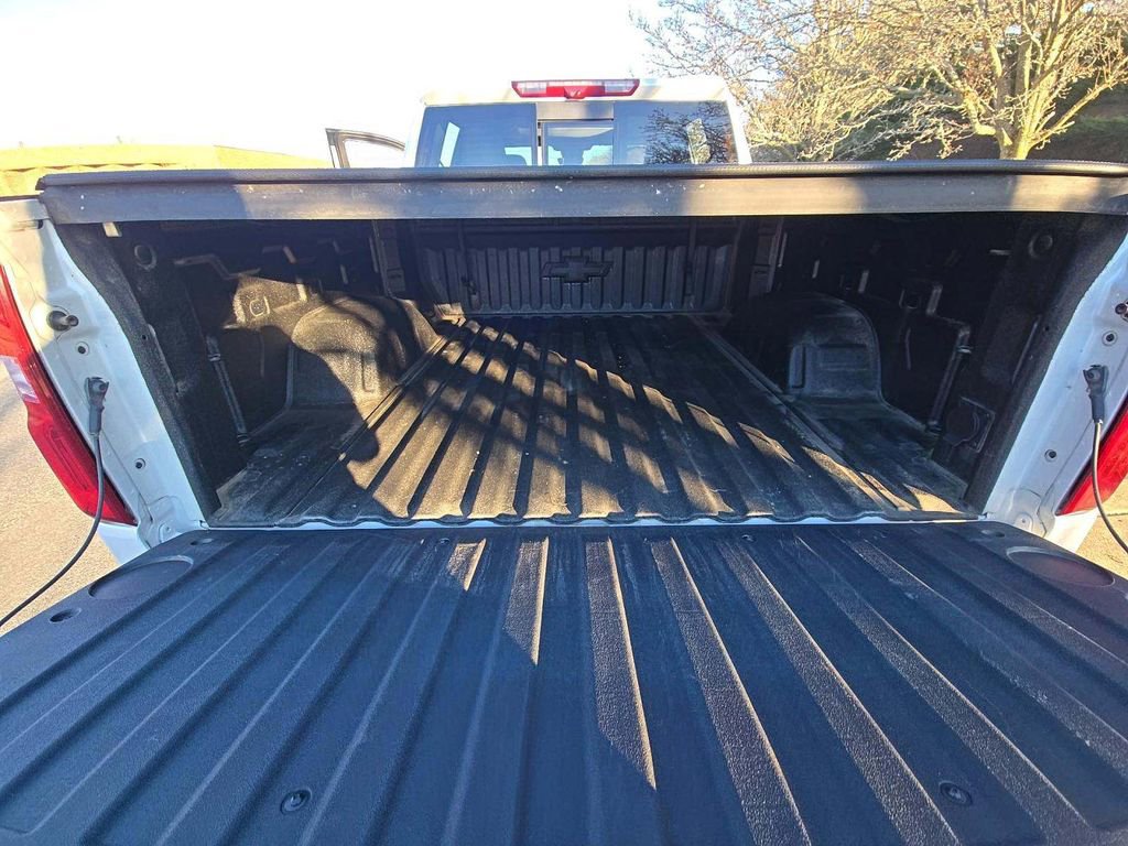 Used 2022 Chevrolet Silverado 1500 LTZ w/ LTZ Premium Package image 9