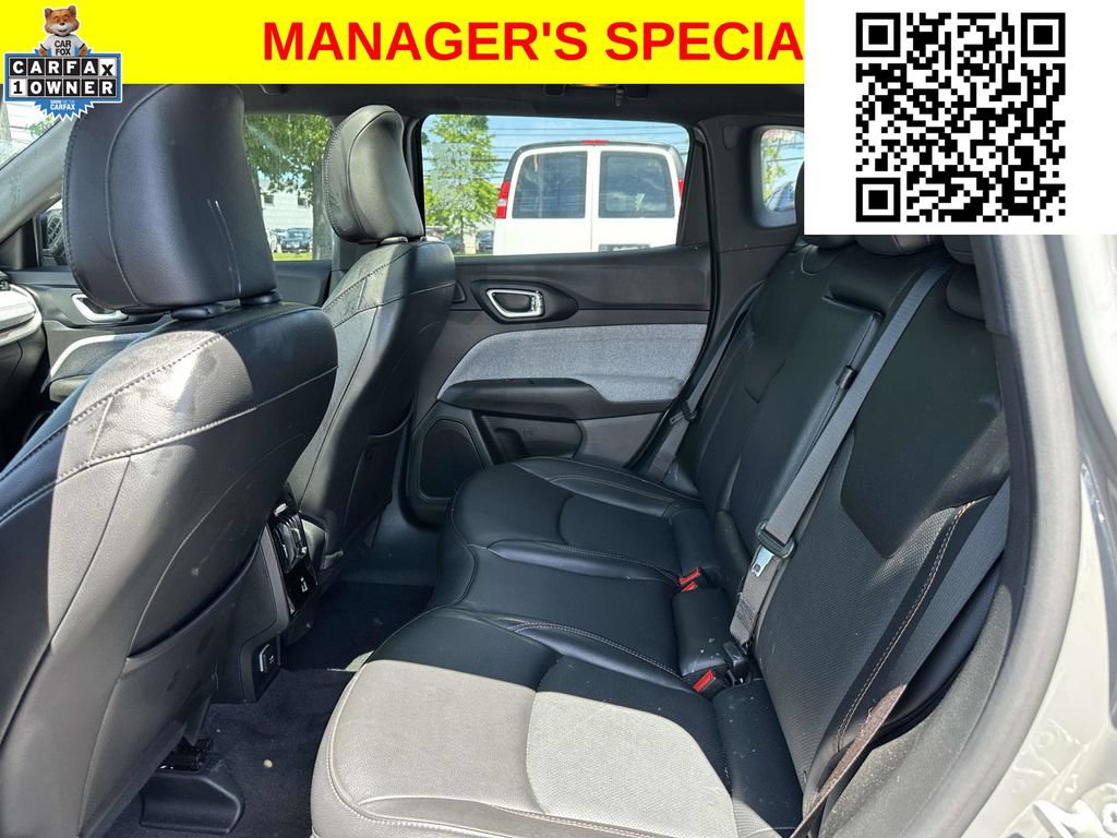 Used 2023 Jeep Compass Latitude w/ Sun and Sound Group AWD/4WD image 10
