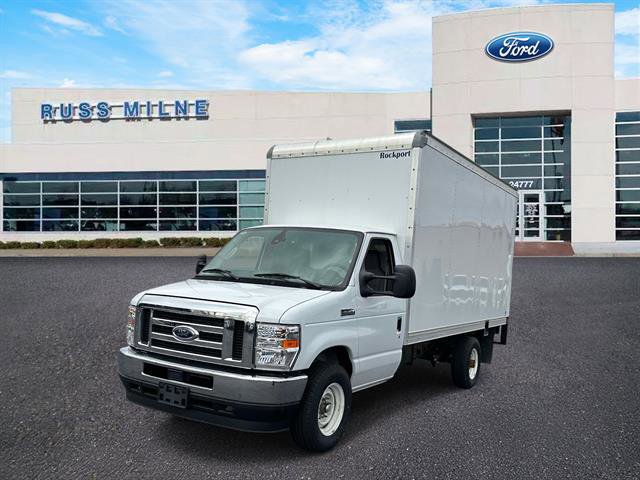 Used 2025 Ford E-350 and Econoline 350 Super Duty w/ Driver's Safety Package RWD image 6