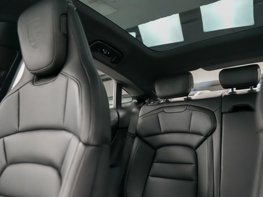 New 2026 Porsche Taycan AWD/4WD image 36