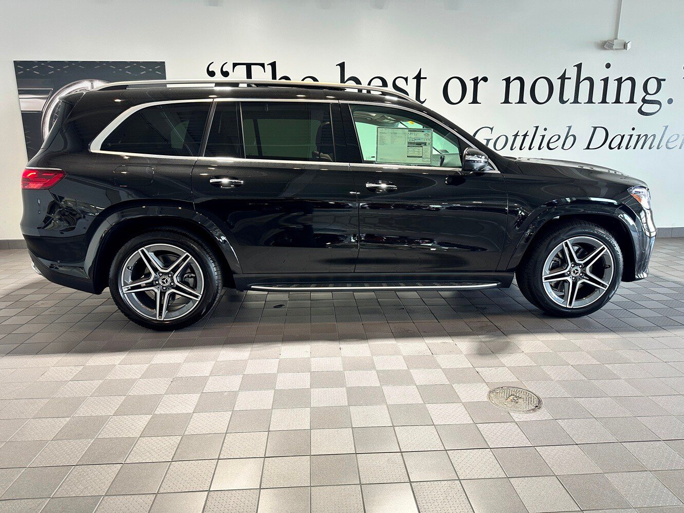 New 2026 Mercedes-Benz GLS 450 4MATIC image 3