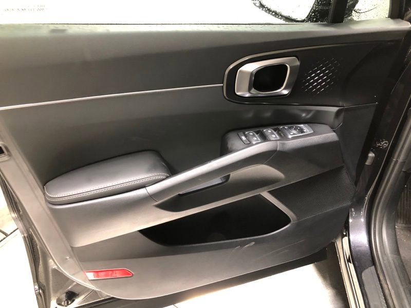 New 2026 Kia Sorento S w/ S Panoramic Sunroof Package image 18