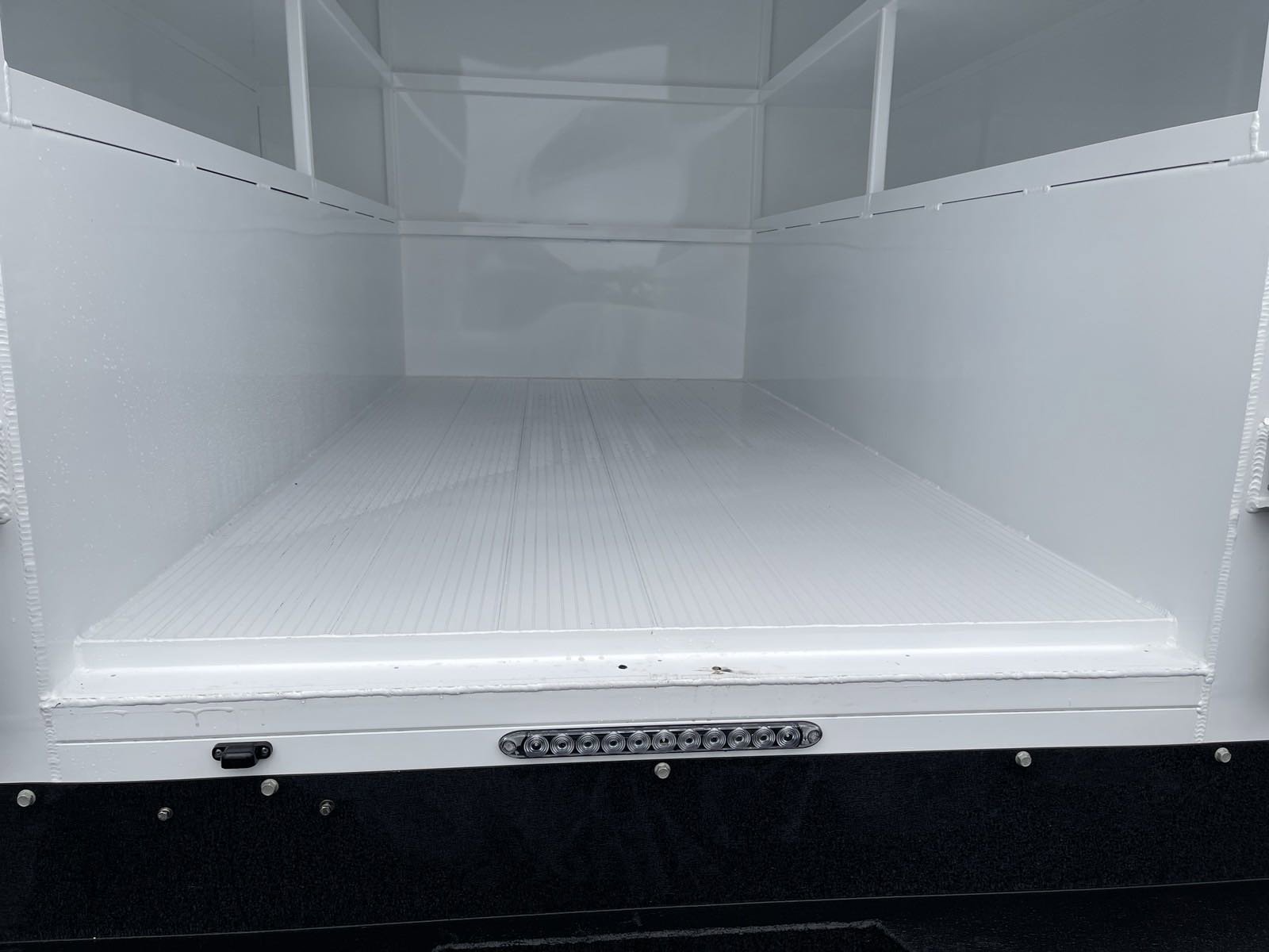 New 2024 RAM 3500 Tradesman w/ Chrome Appearance Group image 7