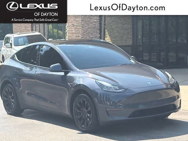 Used 2023 Tesla Model Y Long Range AWD/4WD image 1