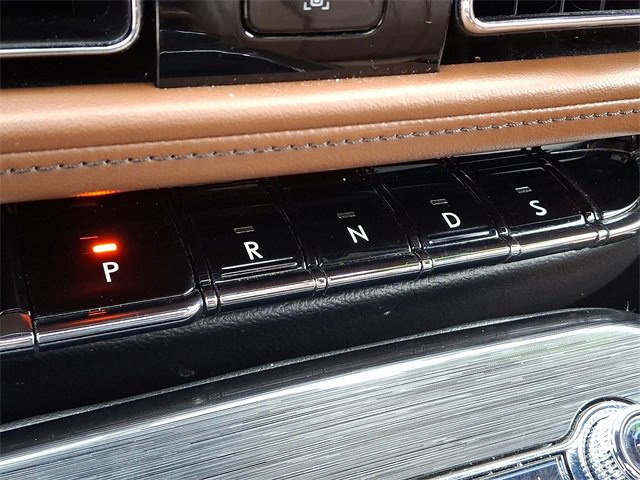 Used 2021 Lincoln Nautilus Reserve image 15