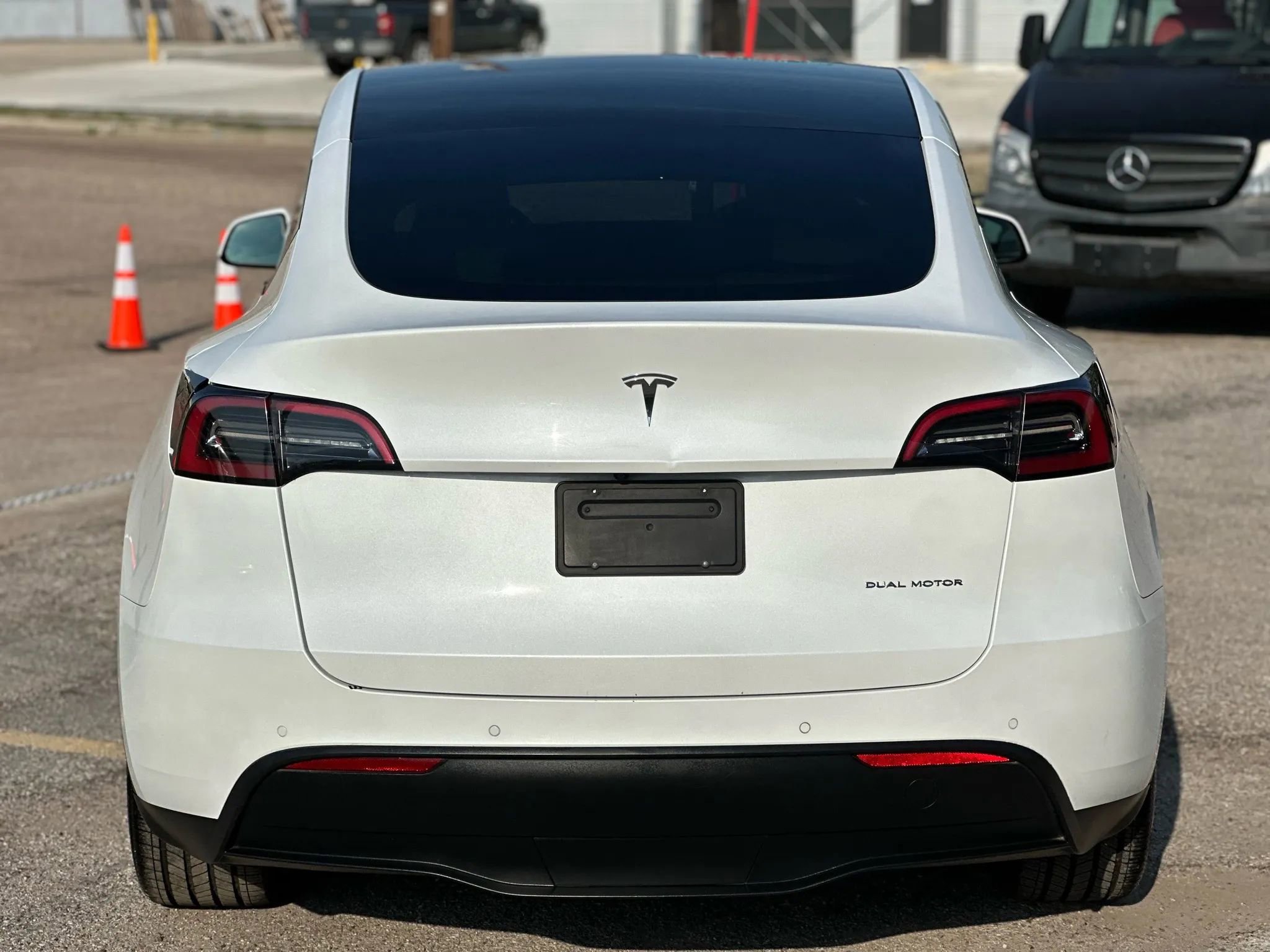 Used 2021 Tesla Model Y Long Range image 5