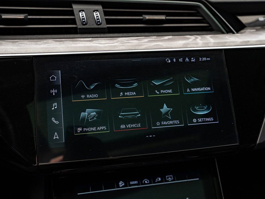 Used 2021 Audi e-tron Premium w/ Convenience Plus Package AWD/4WD image 32