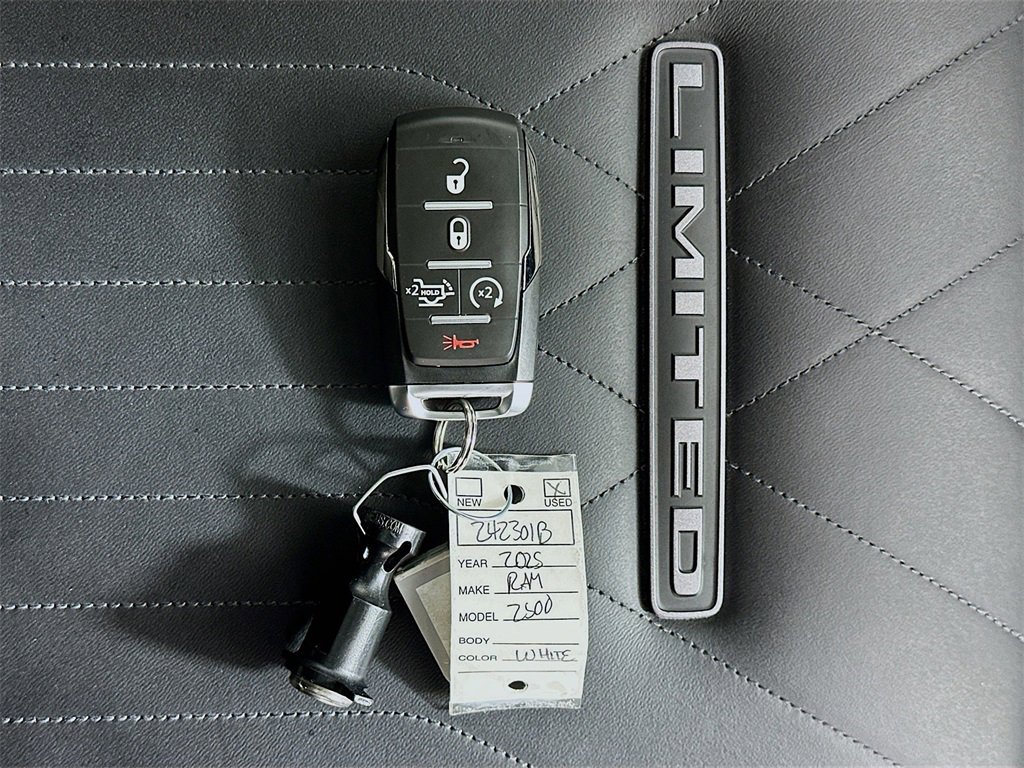 Used 2025 RAM 2500 Limited image 35