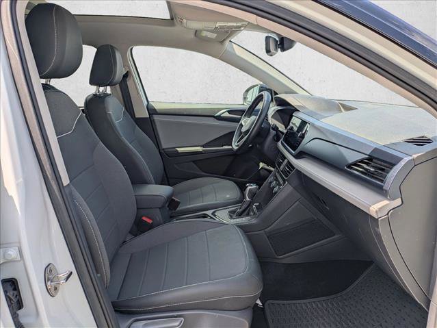 Used 2024 Volkswagen Taos SE w/ Panoramic Sunroof Package FWD image 20