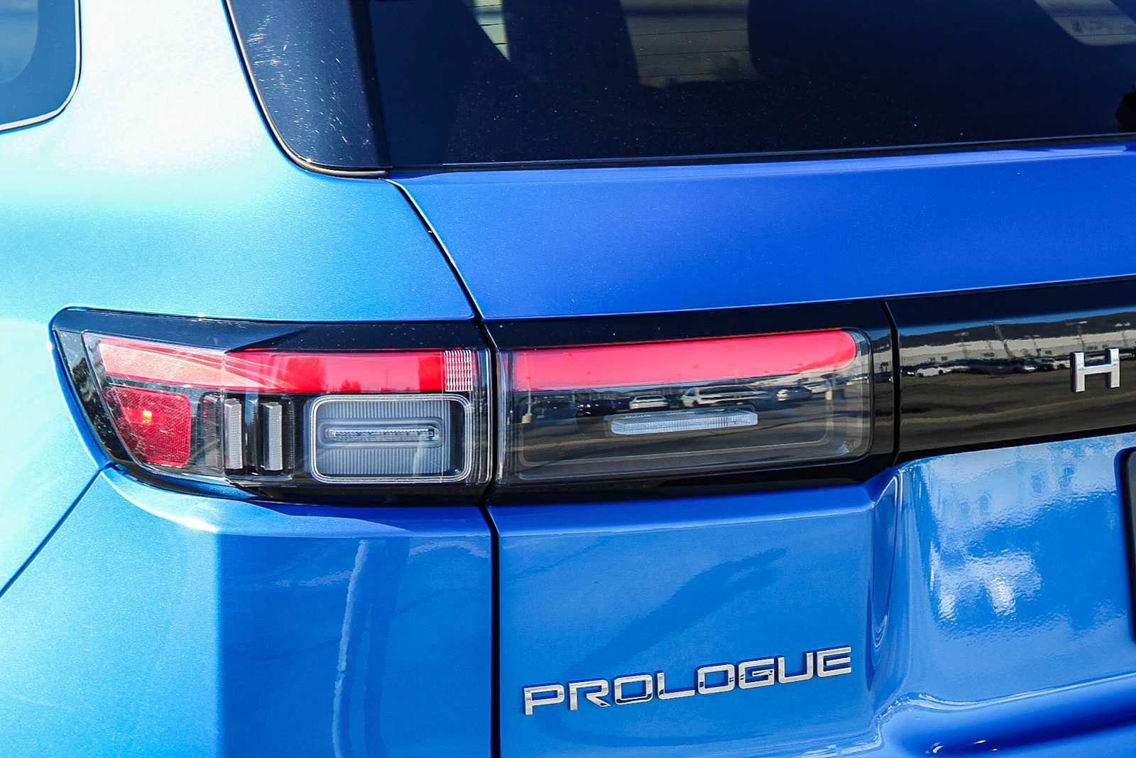 Certified 2024 Honda Prologue EX image 7