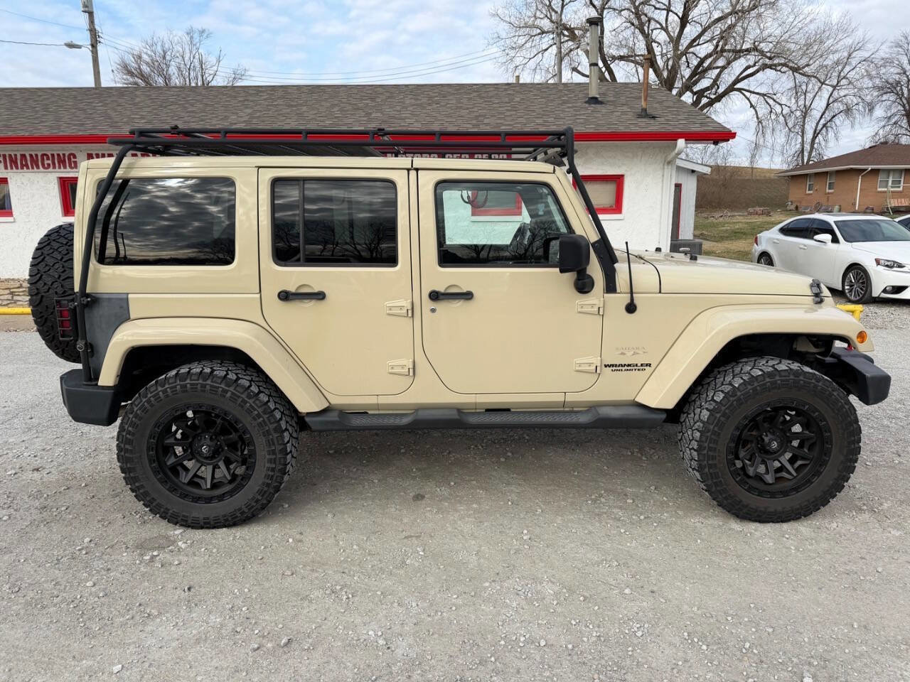 Used 2012 Jeep Wrangler Unlimited Sahara w/ Connectivity Group image 2