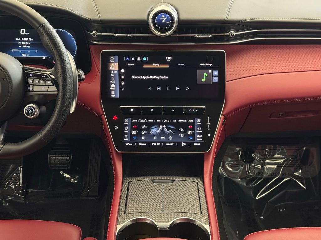 Used 2024 Maserati Grecale Trofeo image 28