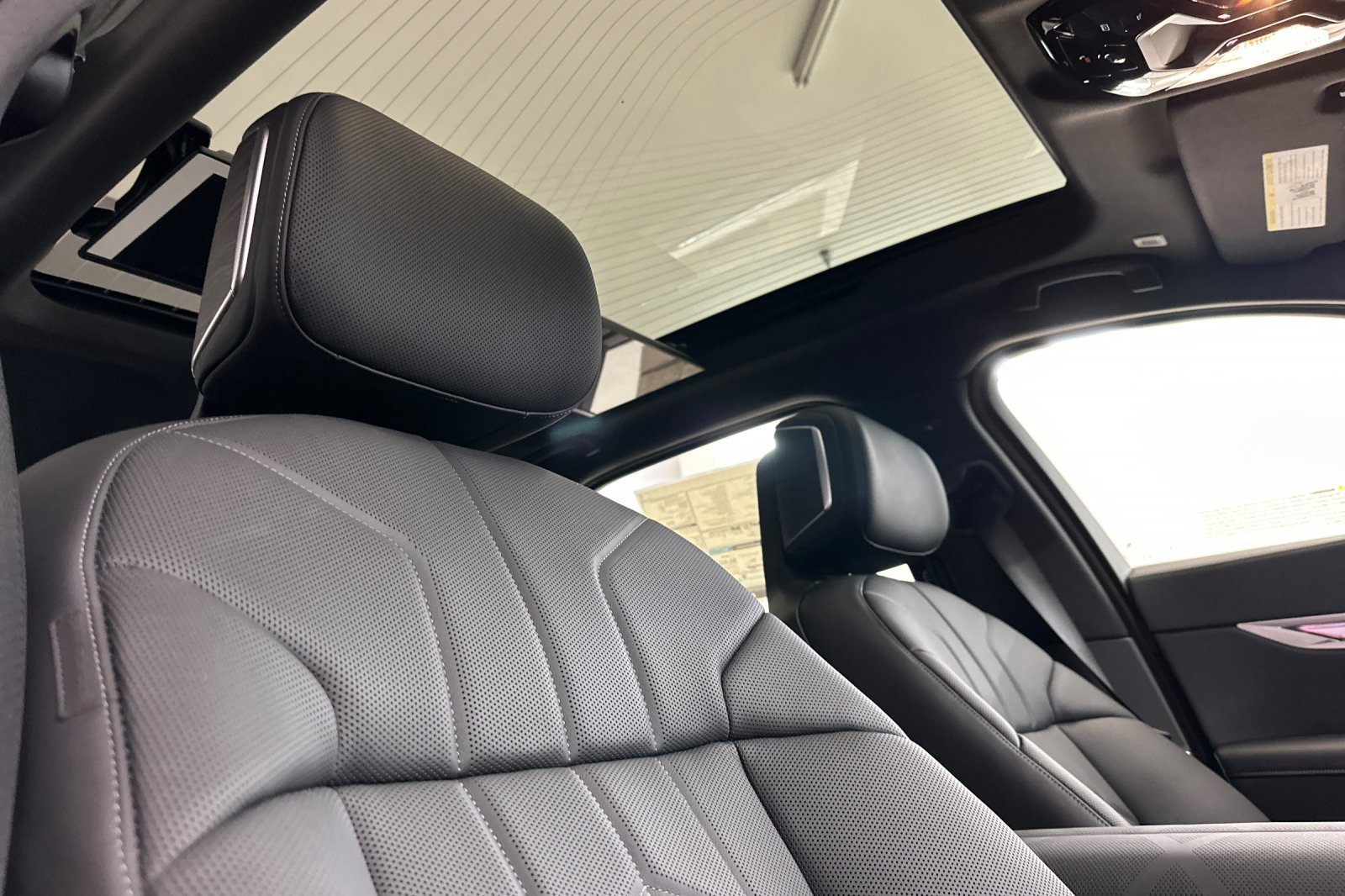 New 2026 BMW i7 eDrive50 w/ M Sport Package image 25