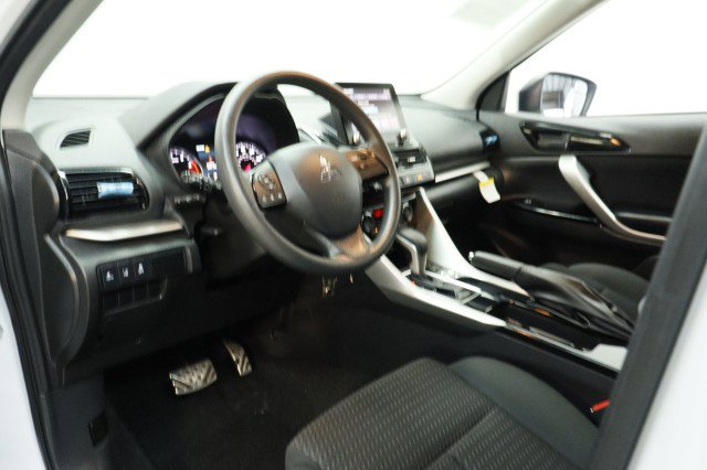 Used 2023 Mitsubishi Eclipse Cross LE AWD/4WD image 6