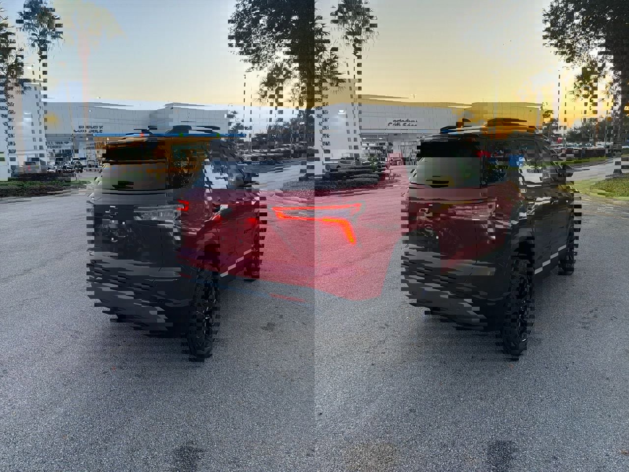 Used 2026 Chevrolet Equinox LT w/ Midnight Edition FWD image 5