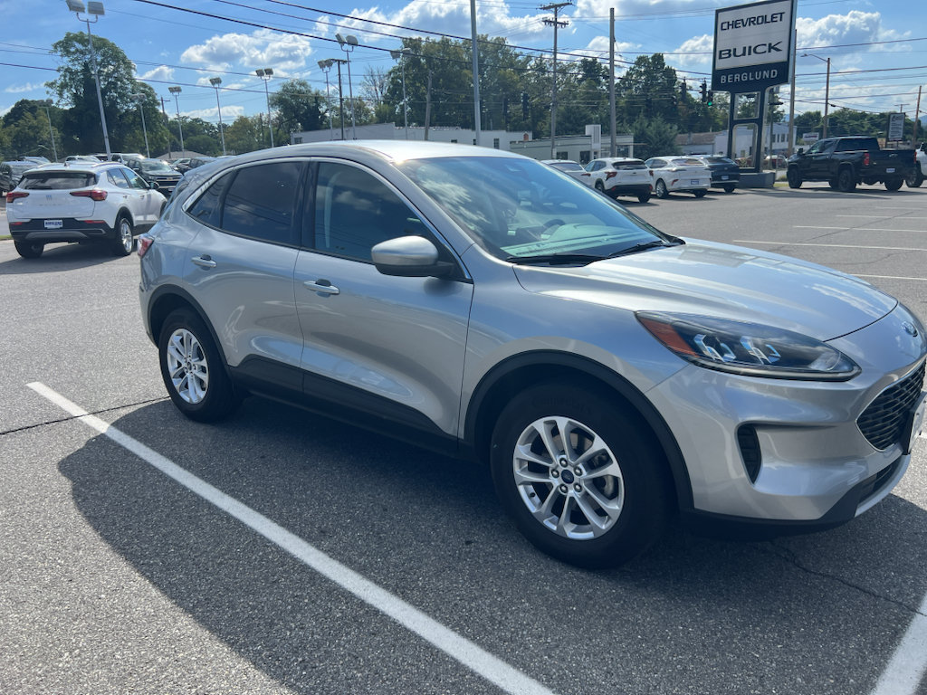 Used 2021 Ford Escape SE w/ Convenience Package