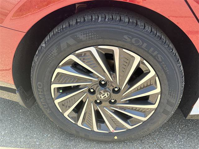 New 2025 Hyundai Sonata Limited image 17