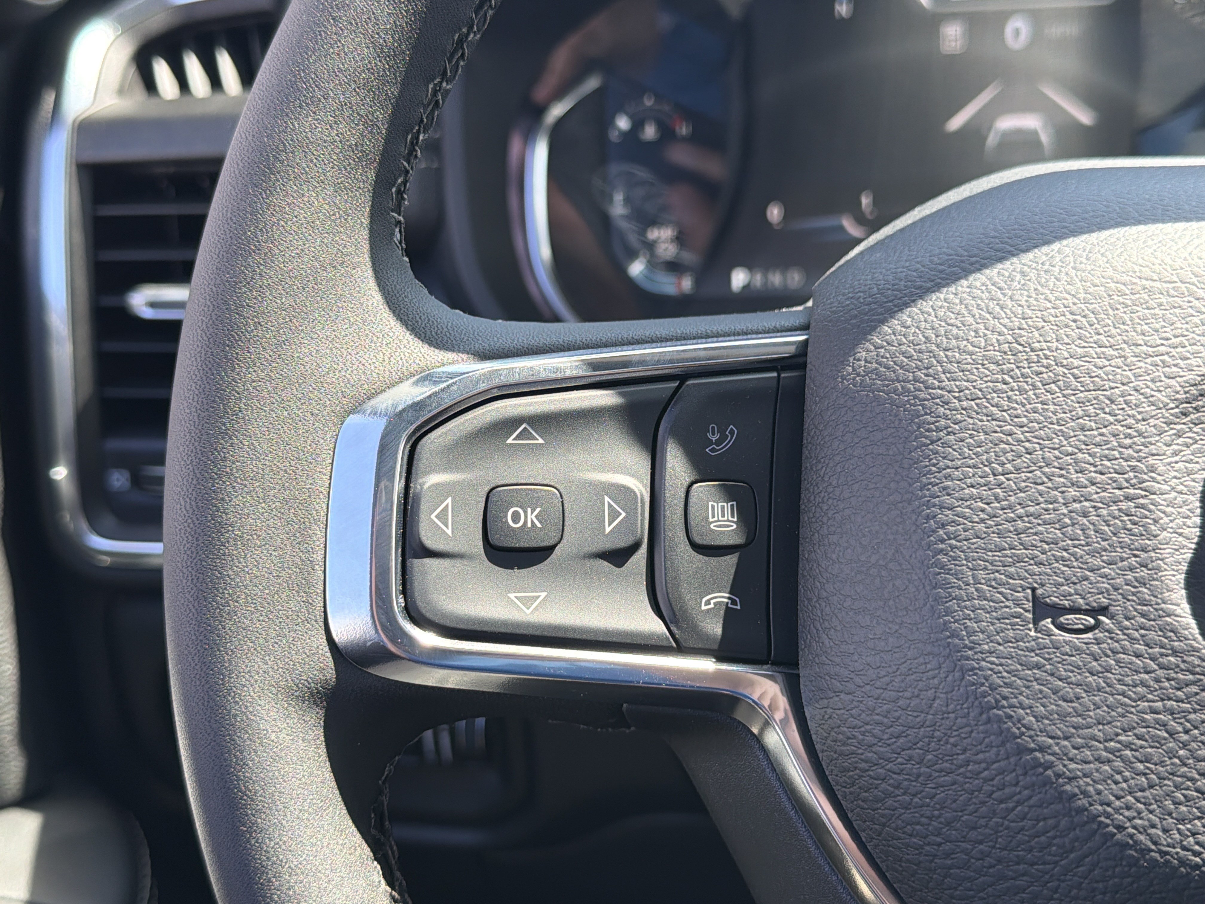 New 2026 RAM 3500 Laramie AWD/4WD image 18